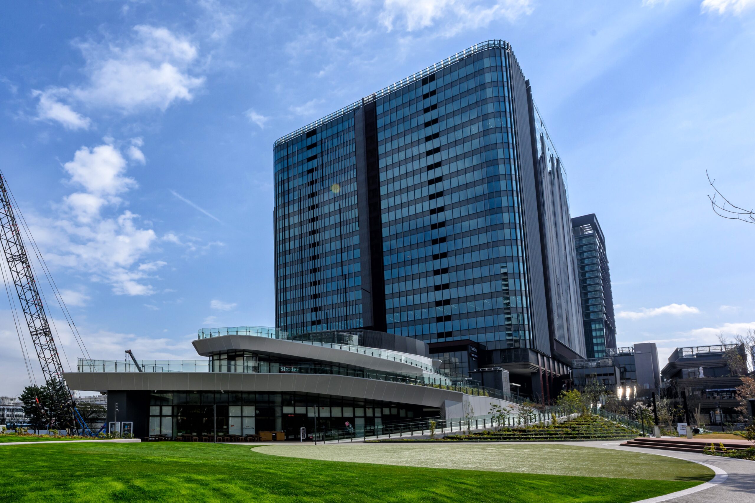 大井町トラックス外観